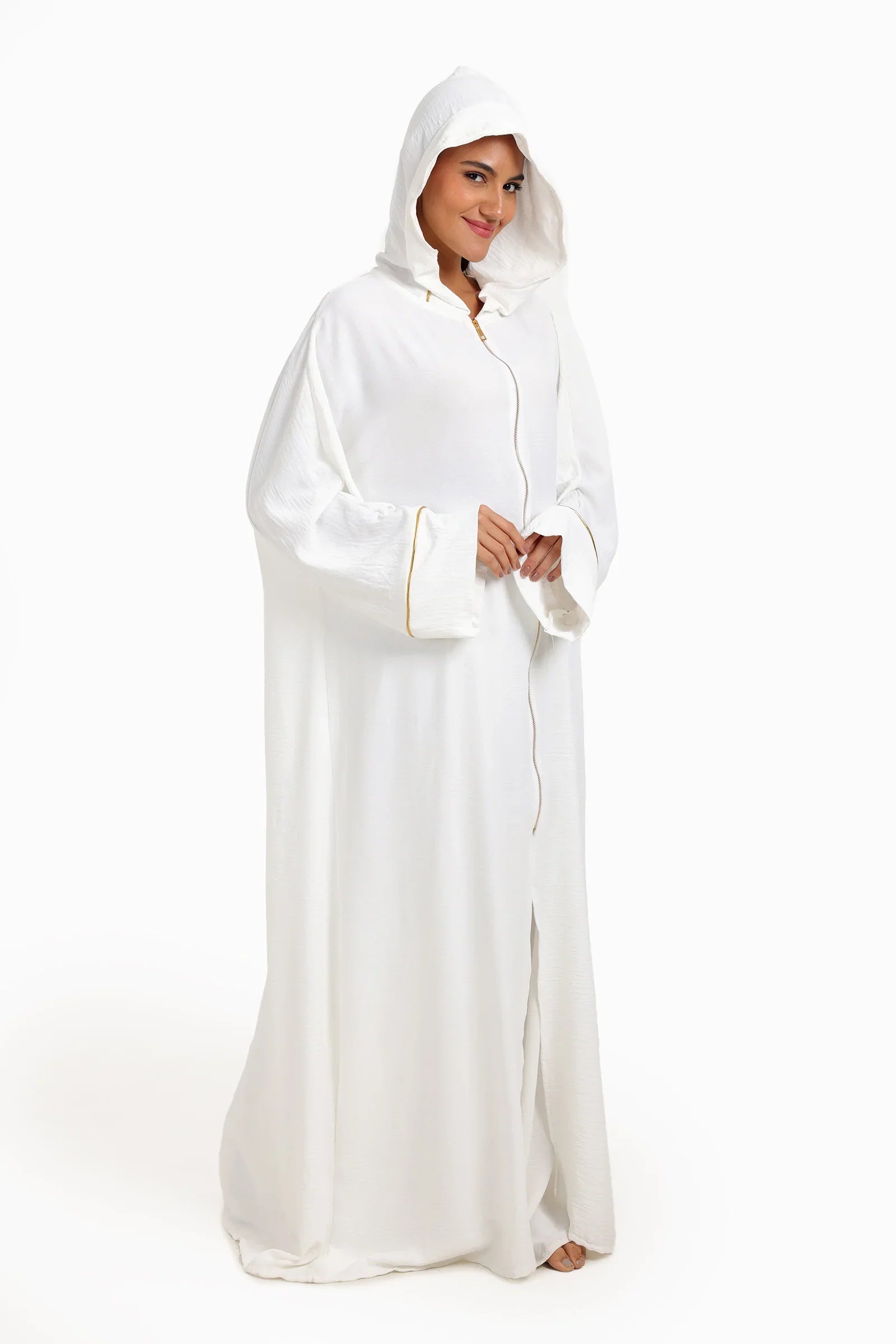 Prayer Isdal with Gold Piping
