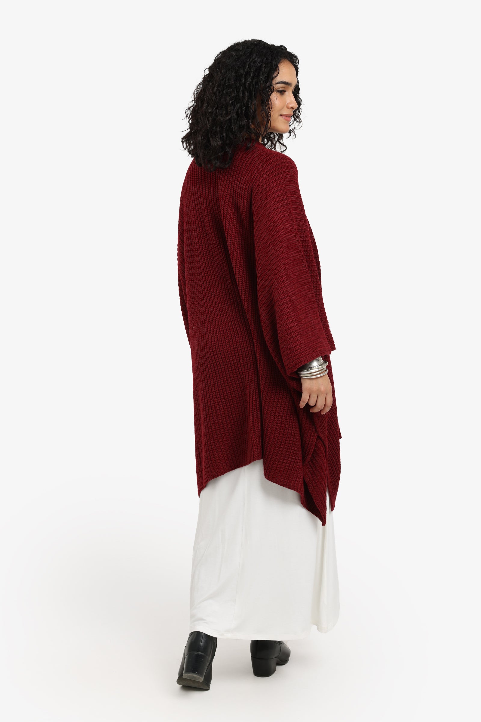 بونشو محبوك واسع القصة