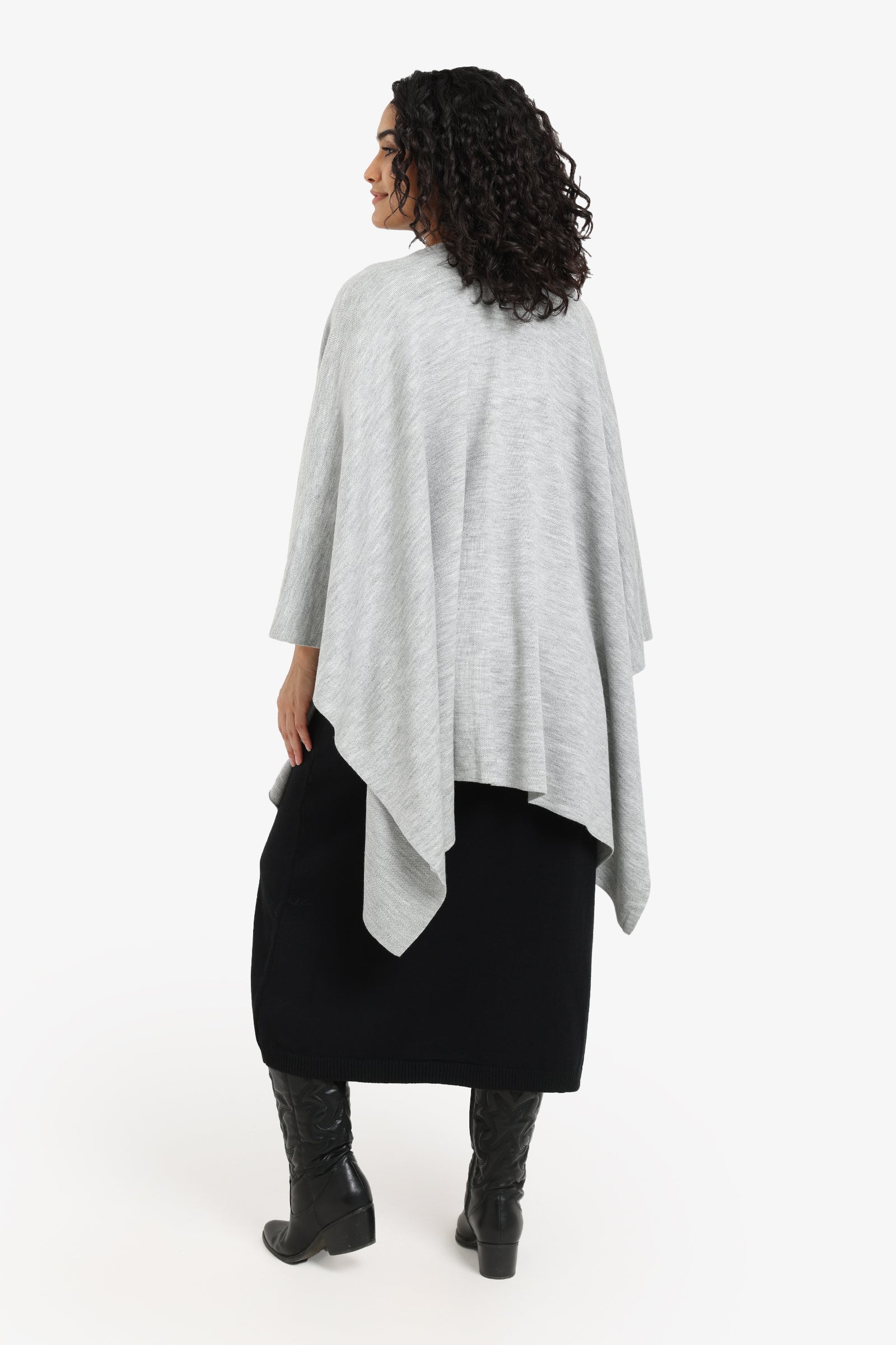 Knitted Poncho with Pockets