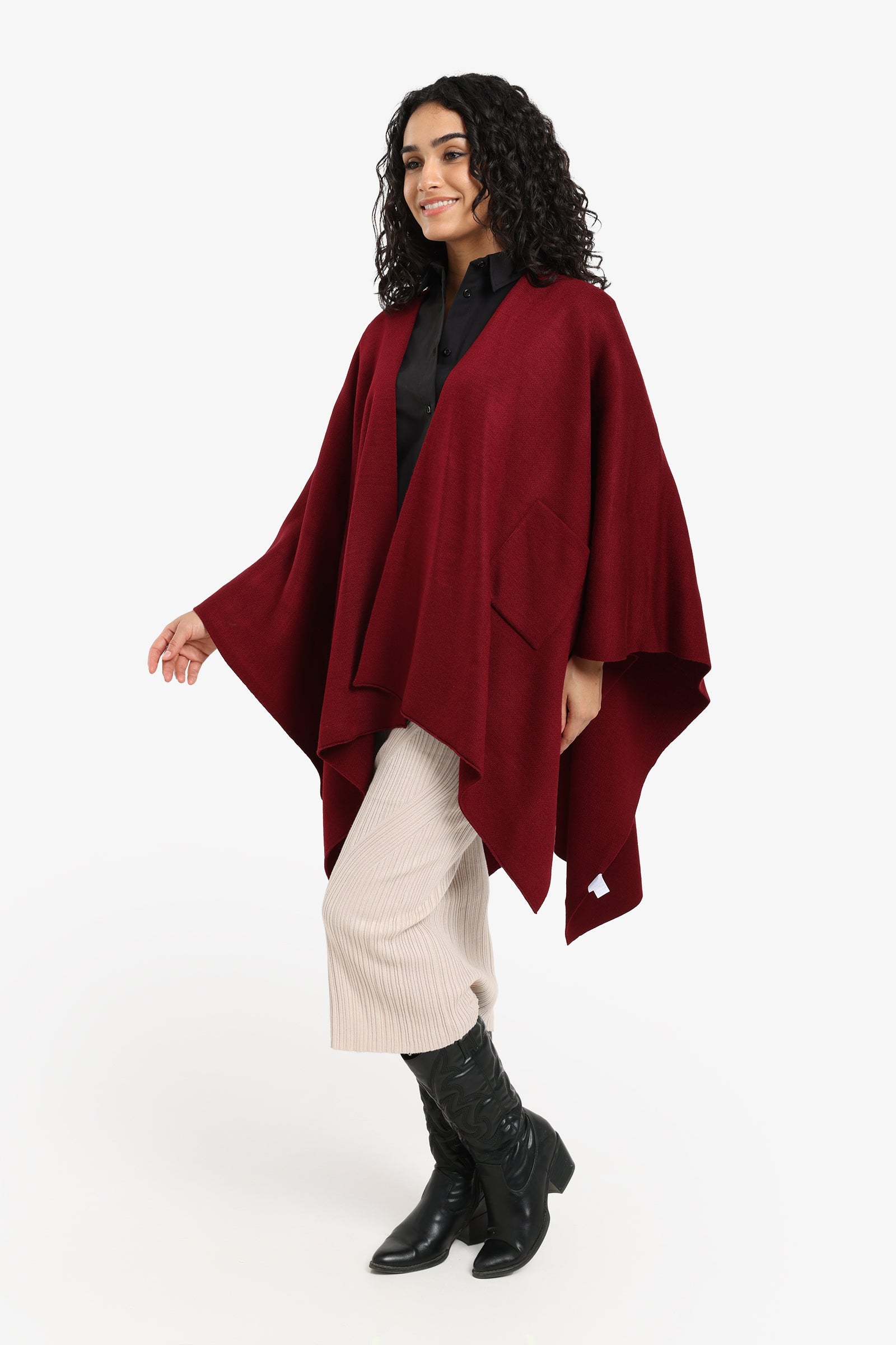 Knitted Poncho with Pockets