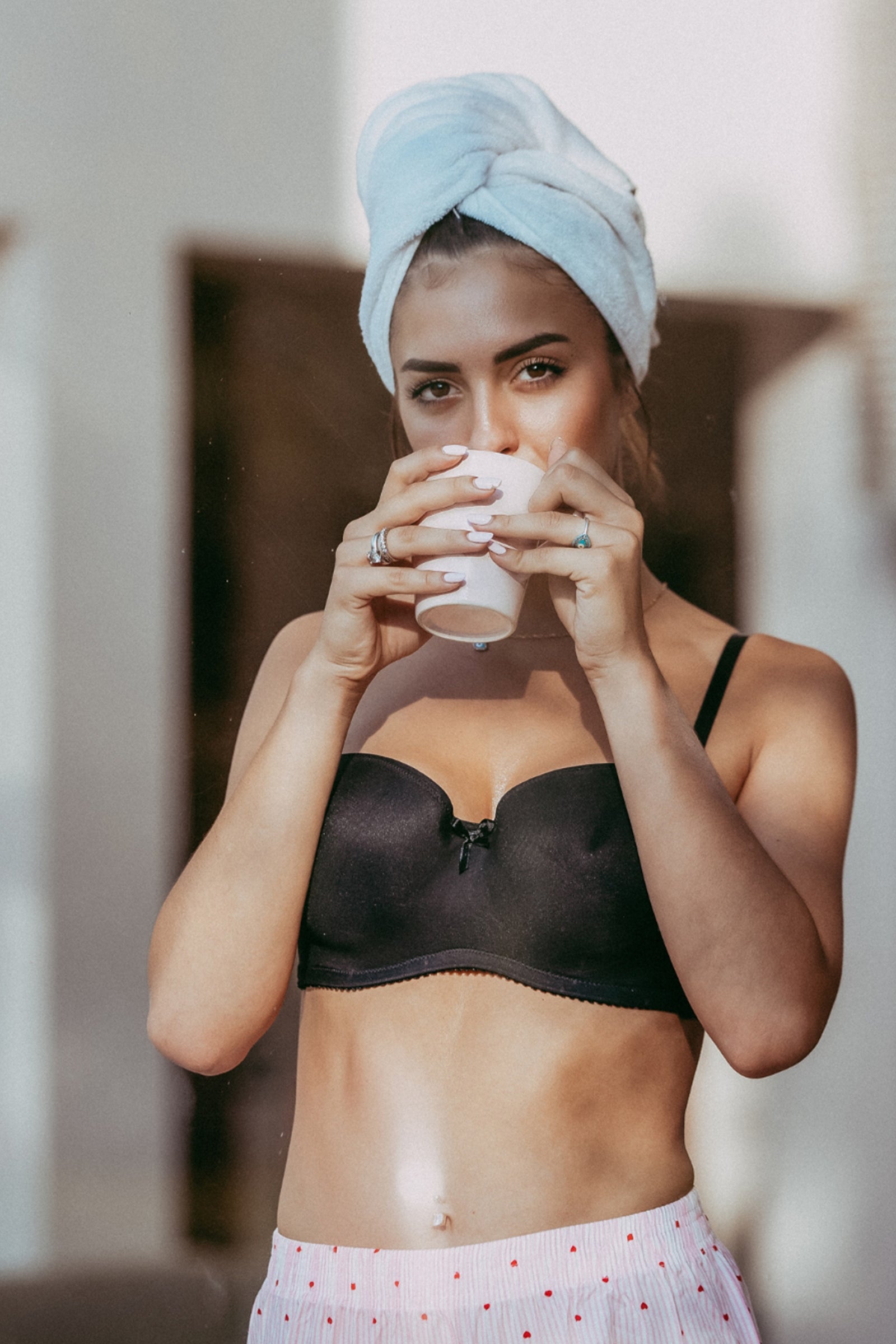 Non-Padded Strapless Shaping Bra