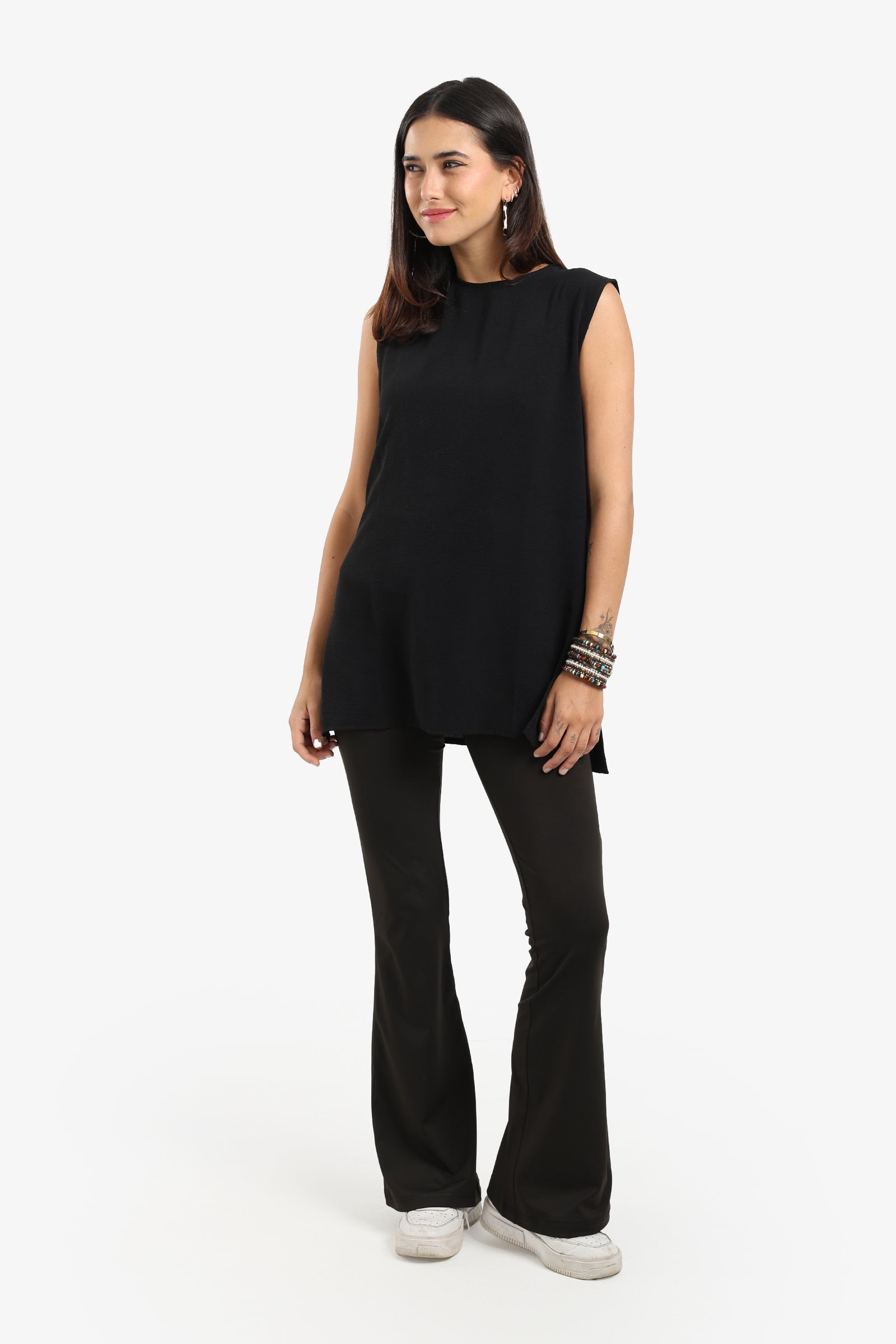 بلوزة عملية بقصة مريحة