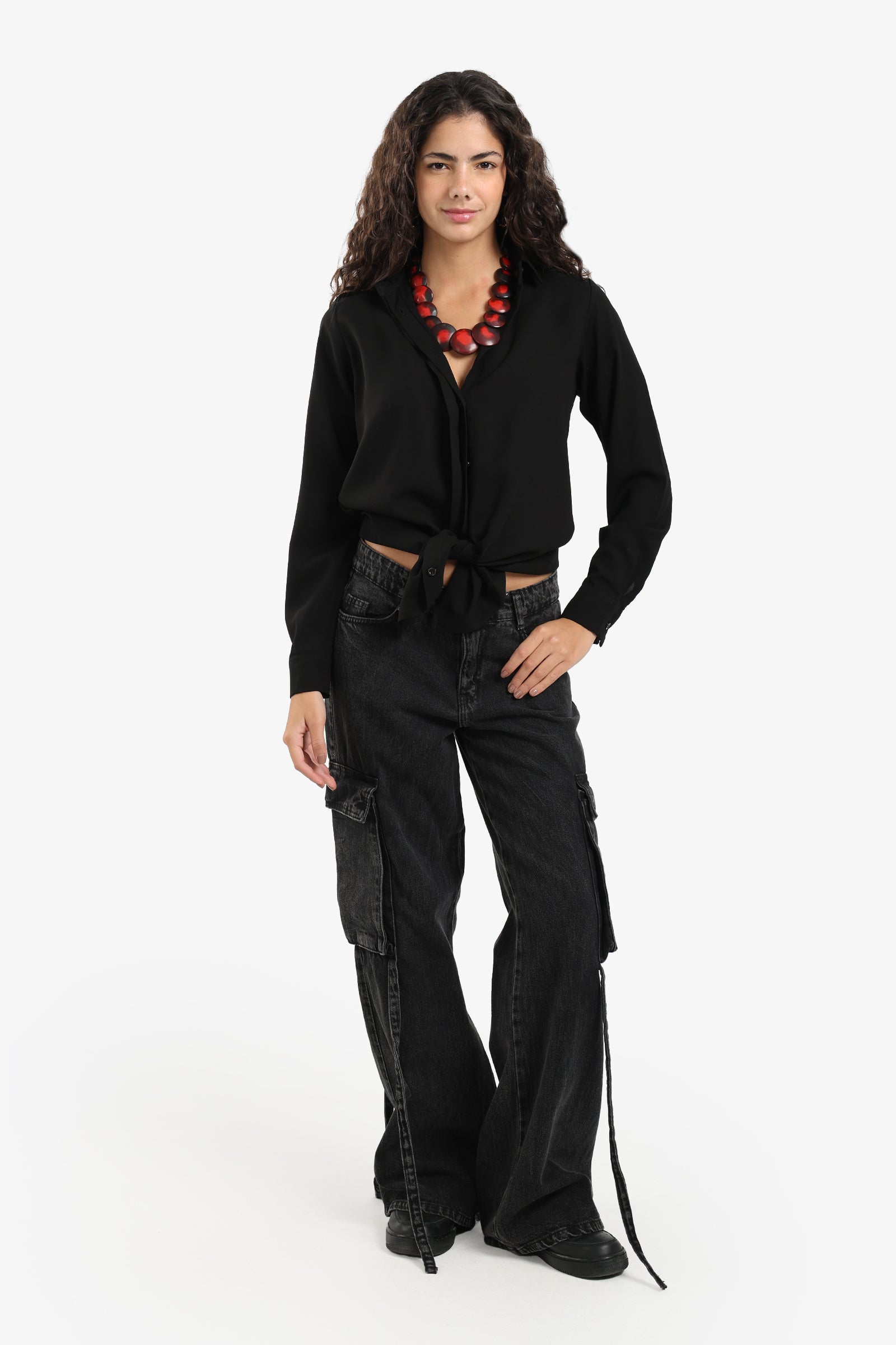 قميص عملي بقصة مريحة