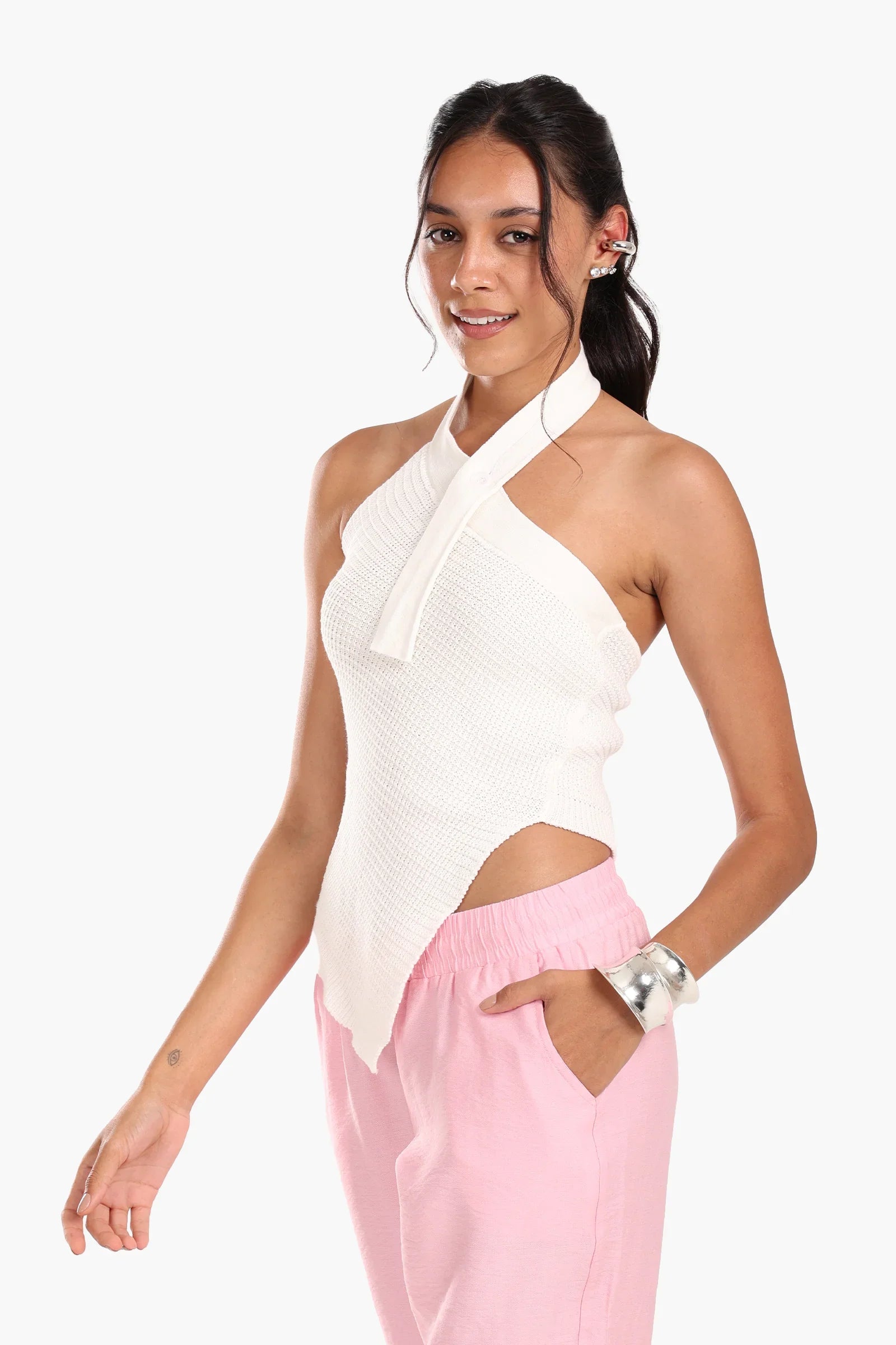 توب تريكو برقبة هالتر غير متماثل