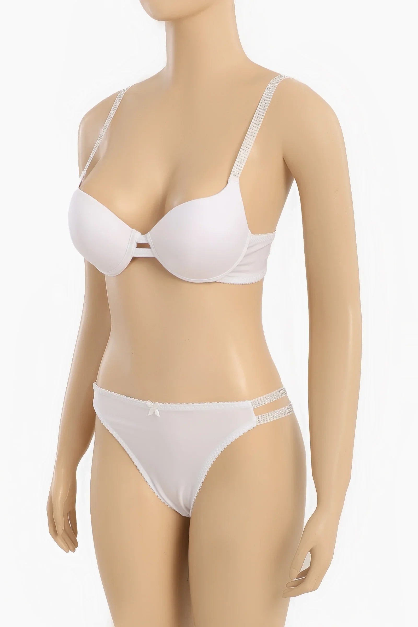 طقم برا بوش اب وبانتي مزين بالستراس