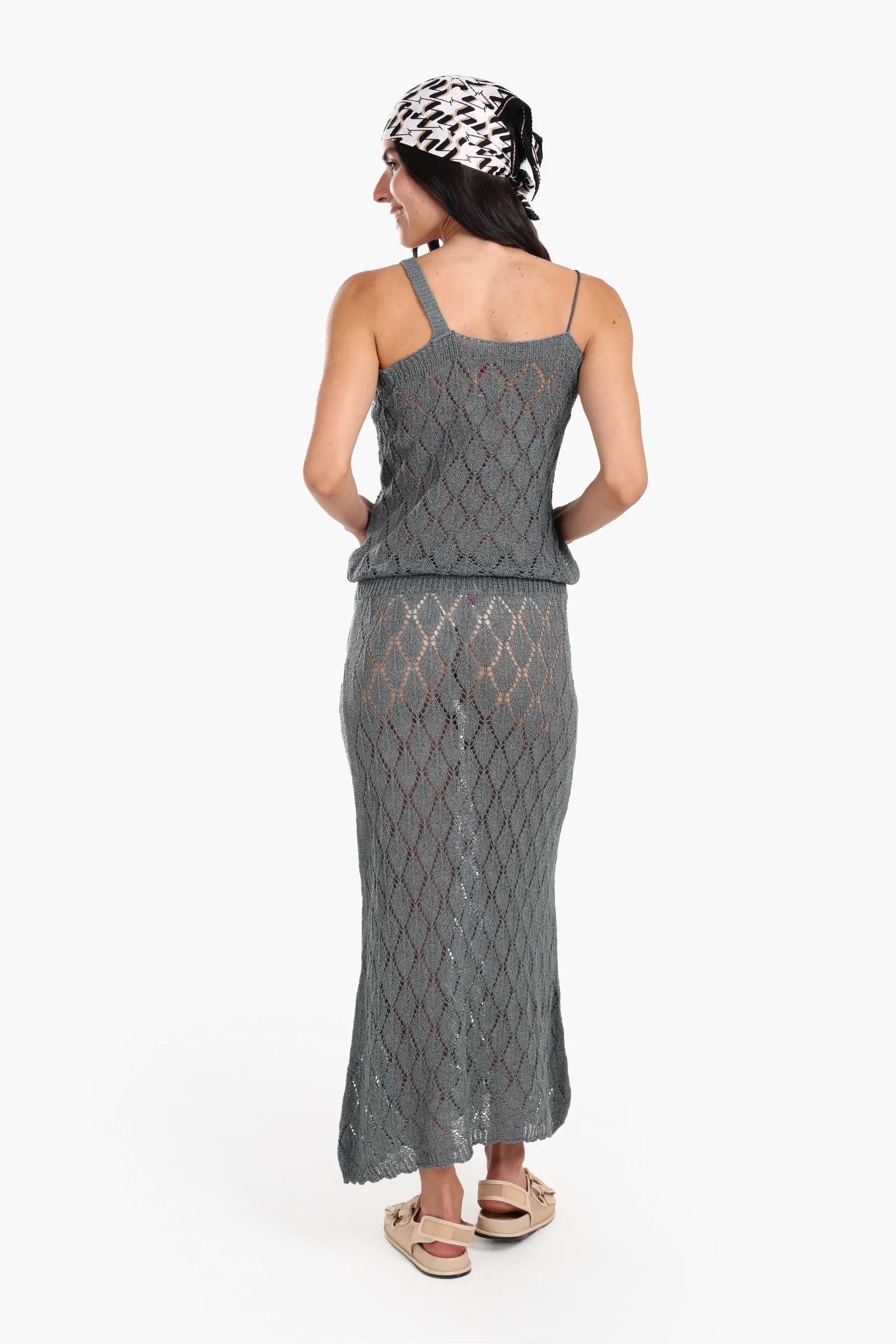 طقم تريكو بدون أكمام للشاطئ