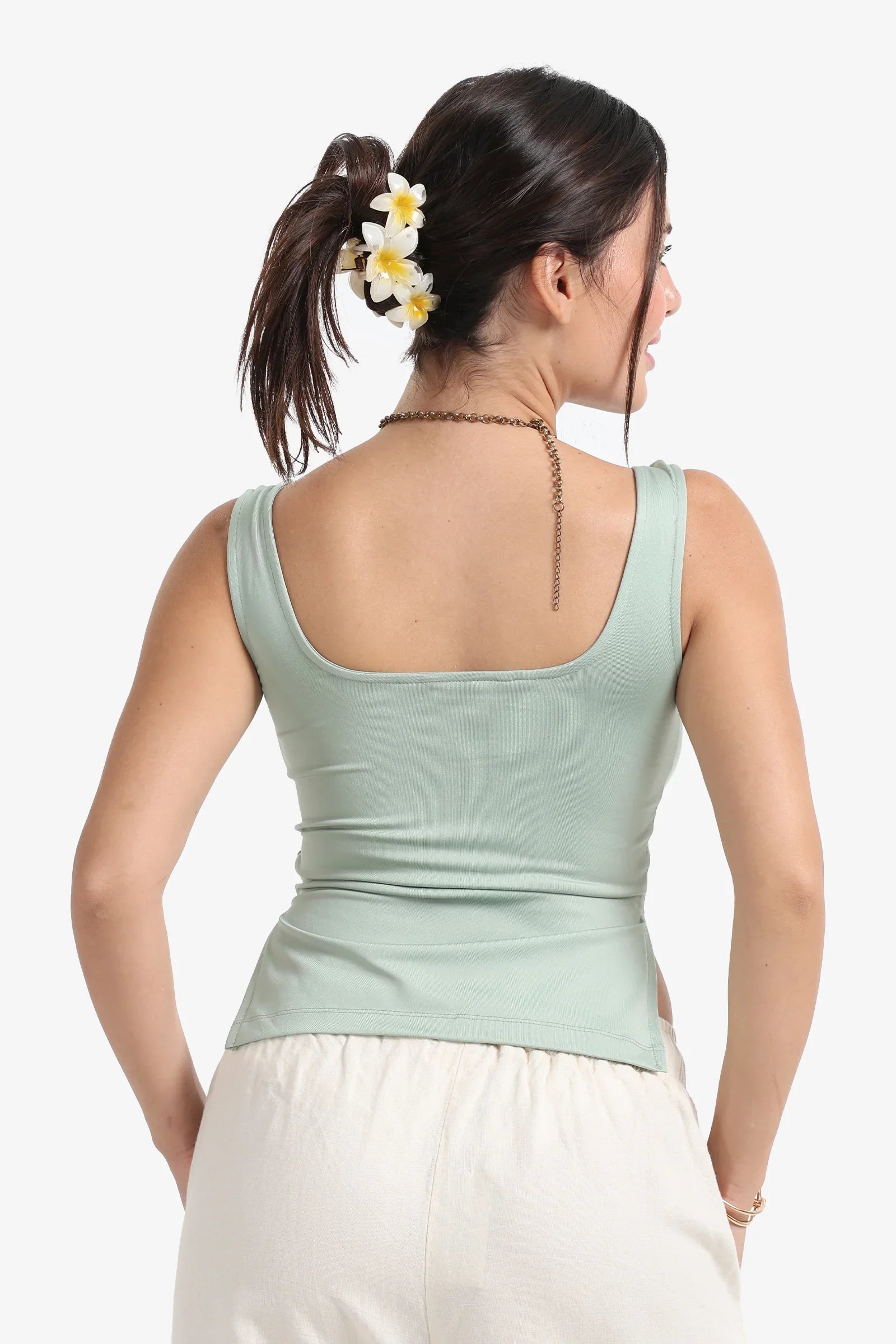 توب بياقة شكل قلب