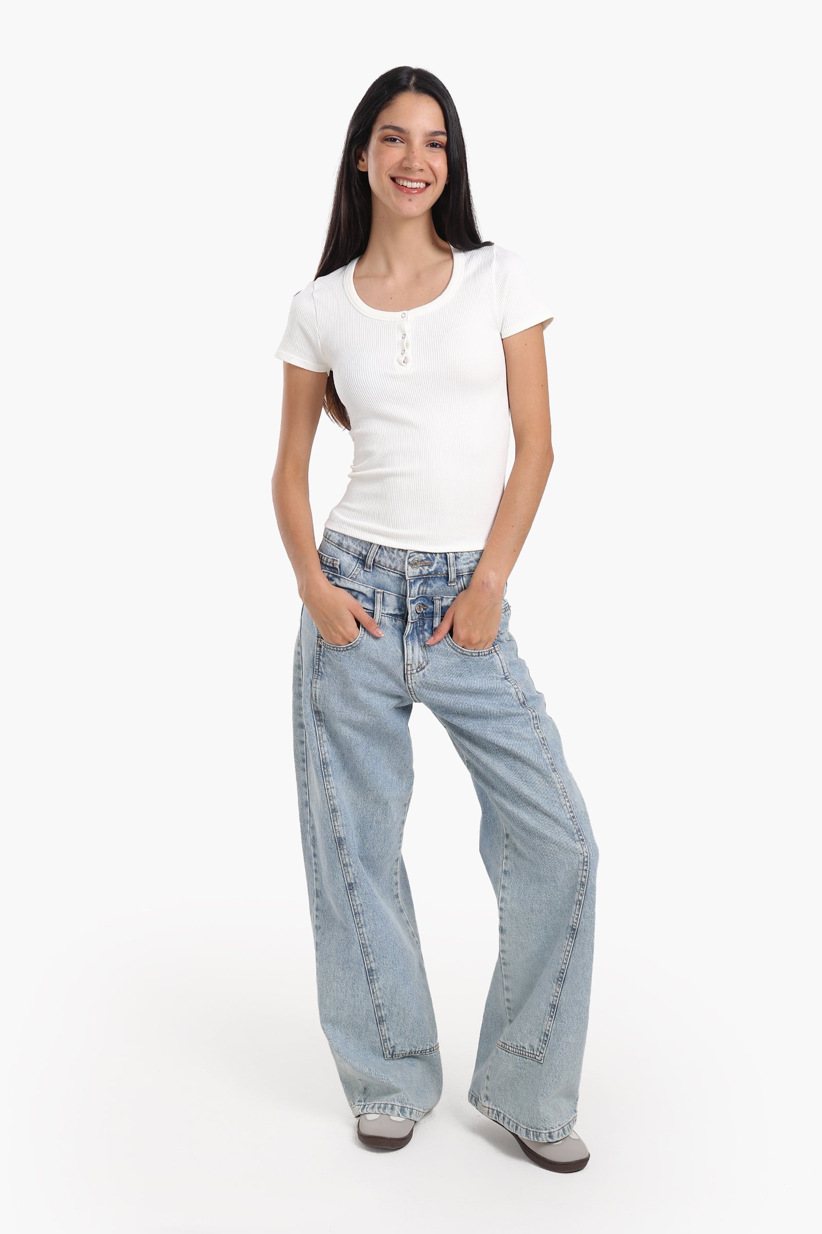 Top with Snap Button Closure
