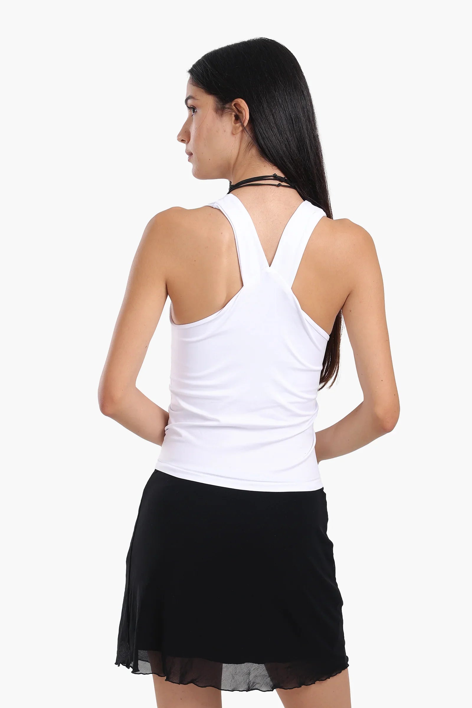 توب ضيق برقبة دائرية