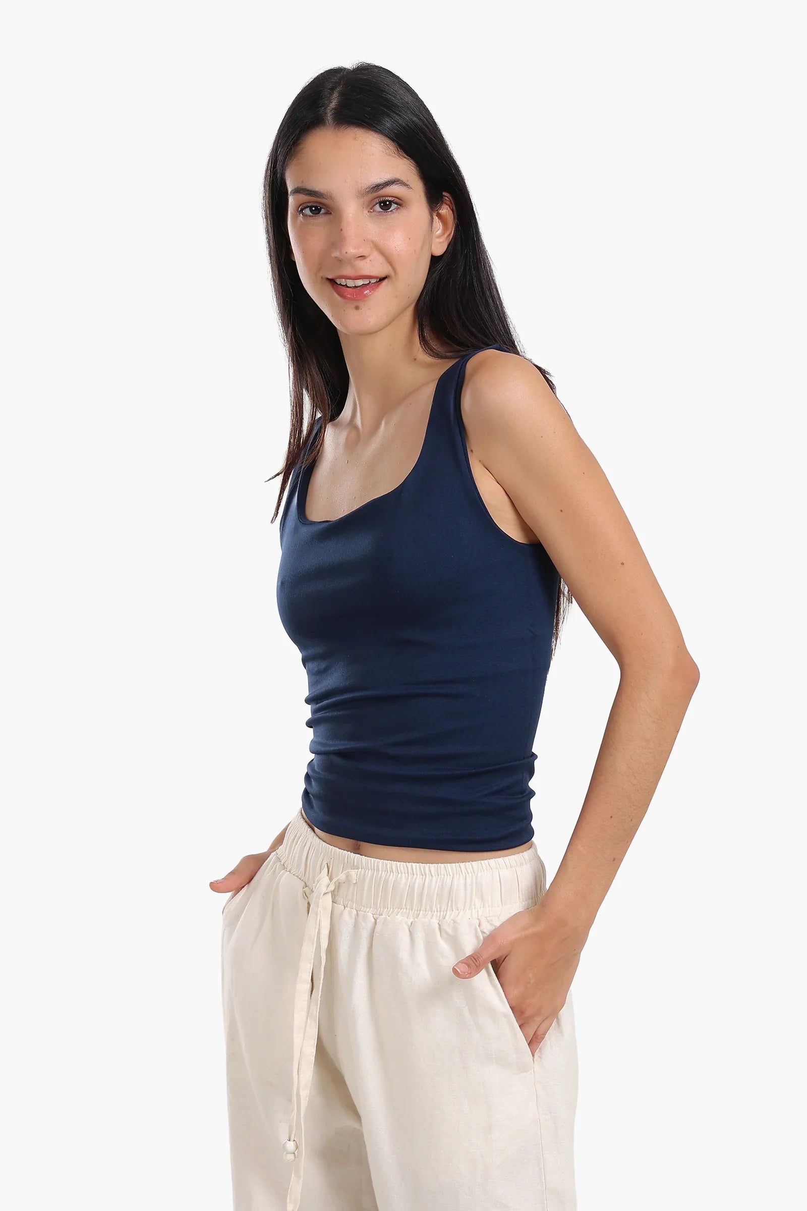 توب حمالات سادة أنيق