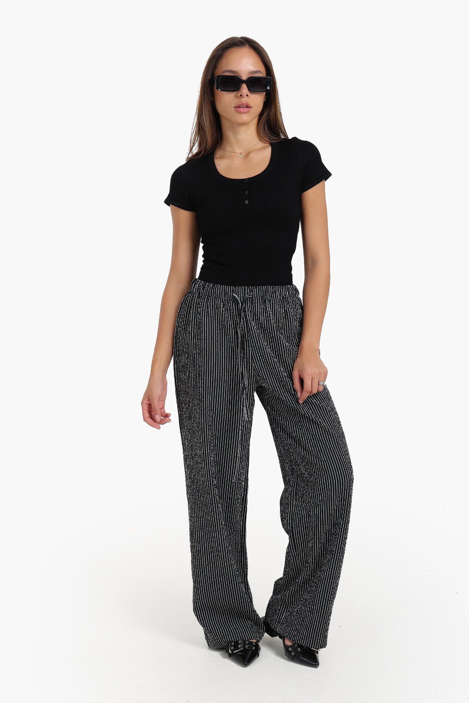 Top with Snap Button Closure
