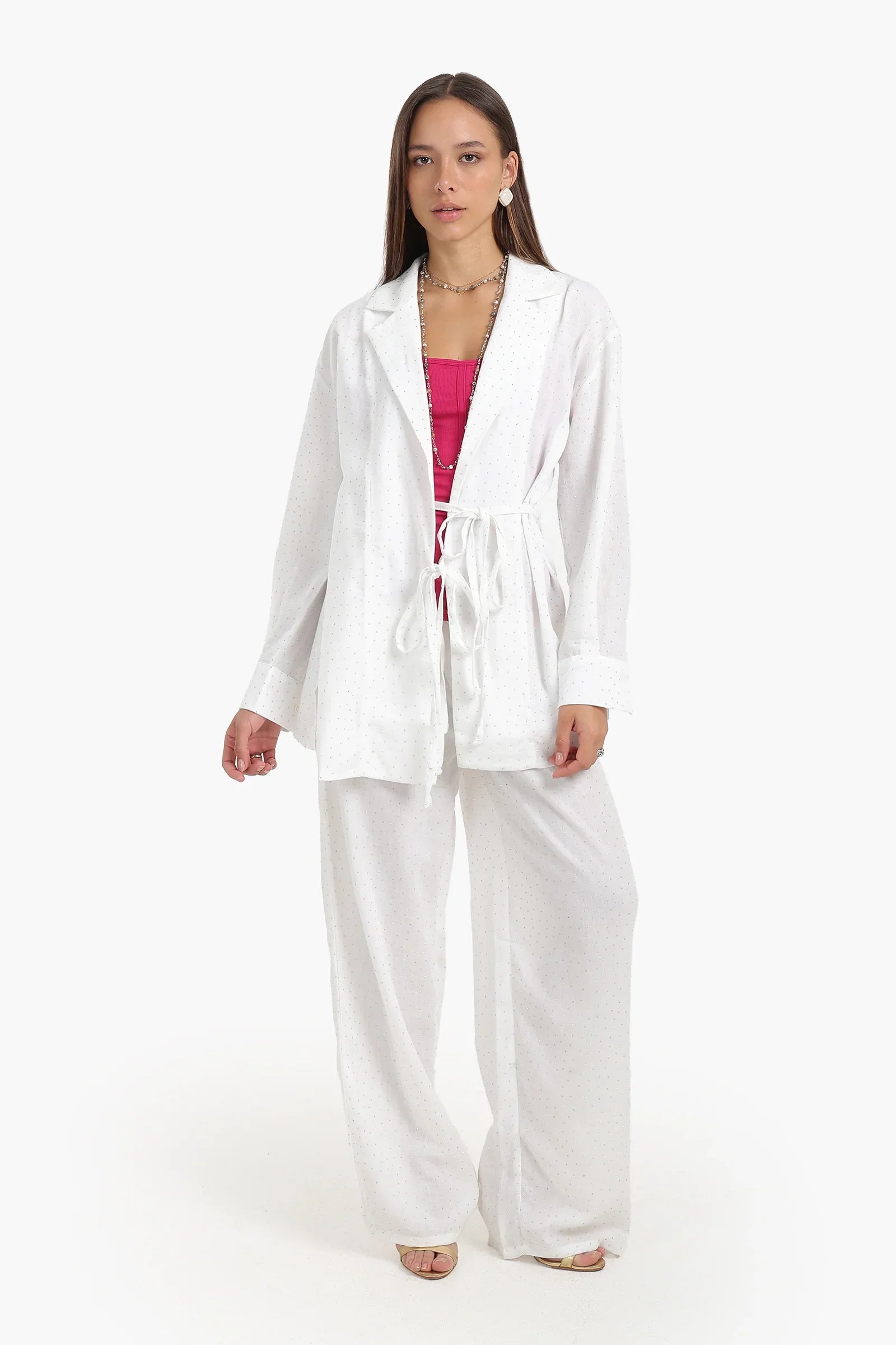 بنطلون بترصيعات صغيرة