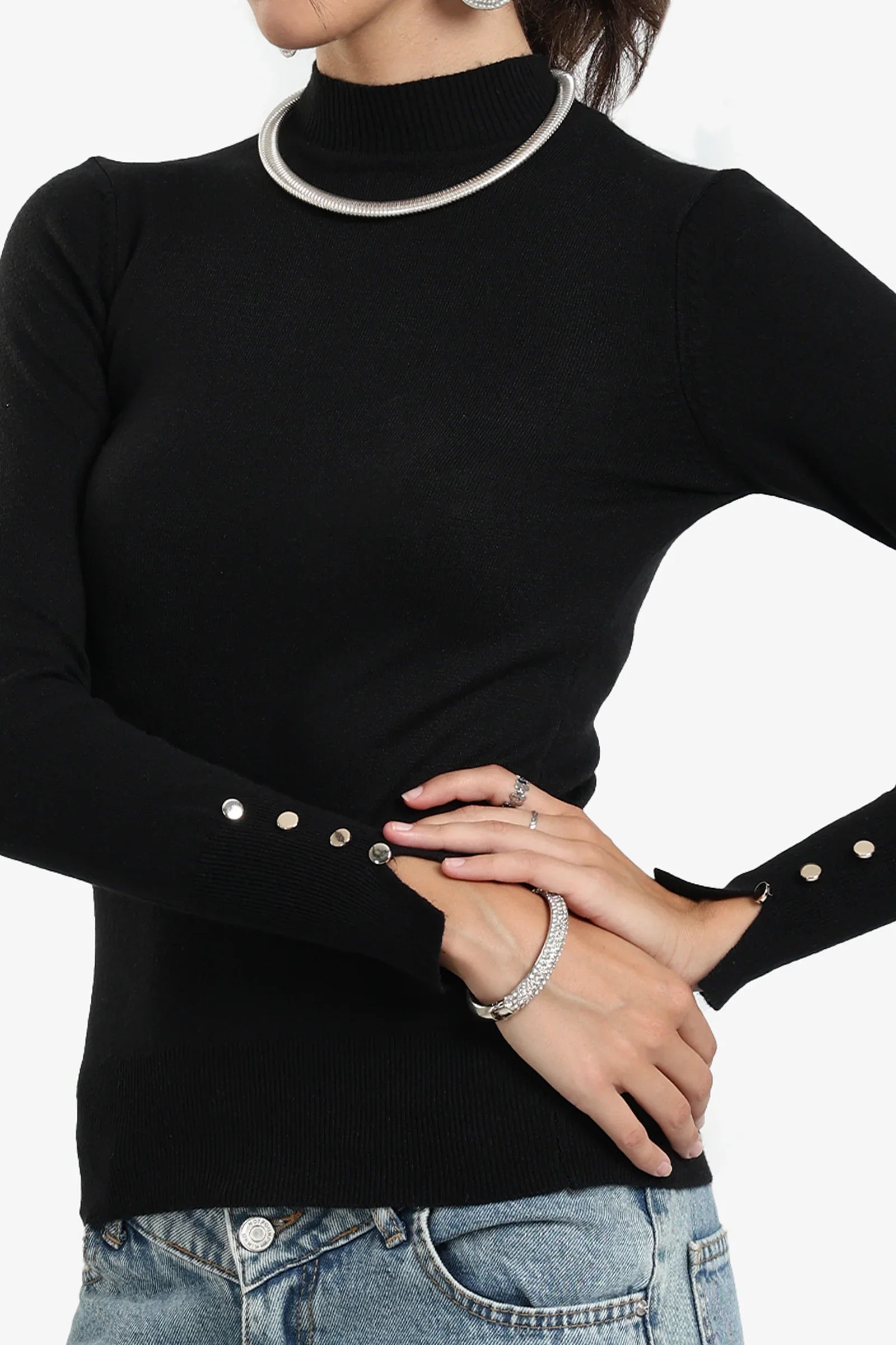 بلوفر أساسي بياقة عالية