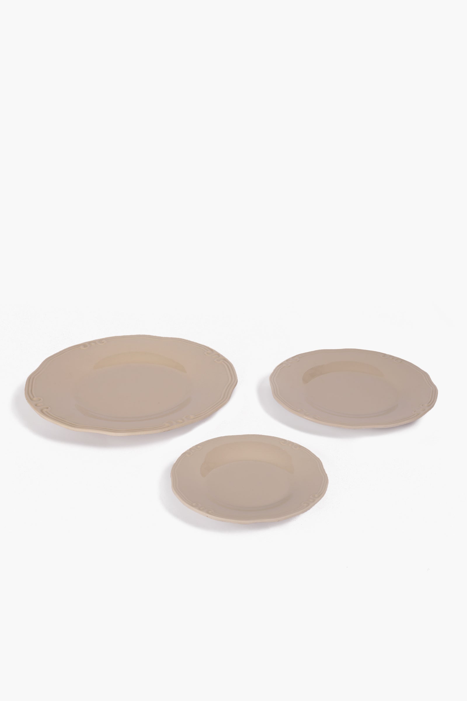 Dinner Plate with Decorative Edge - 27cm