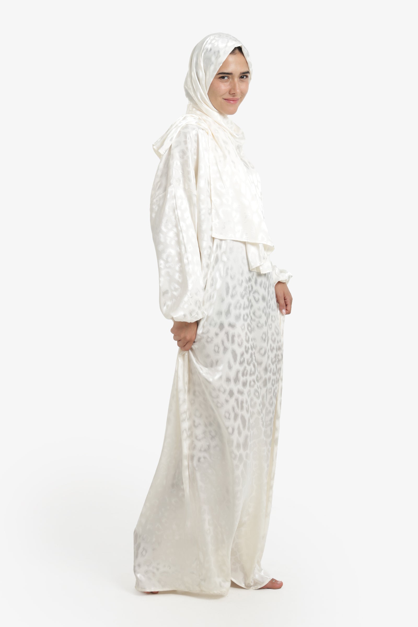 Satin One Size Prayer Isdal