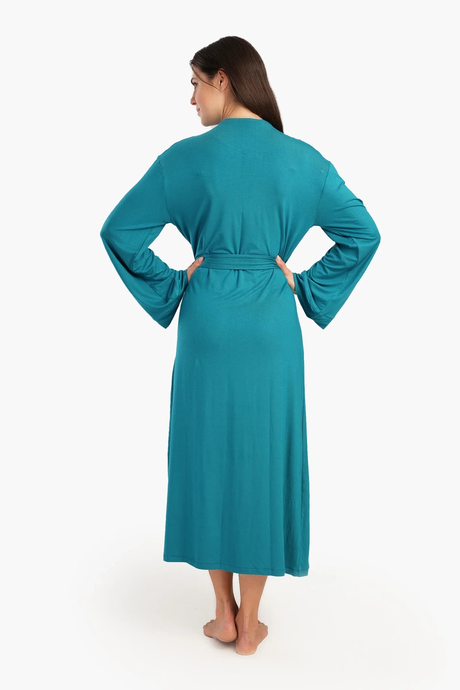 روب سادة بأكمام طويلة