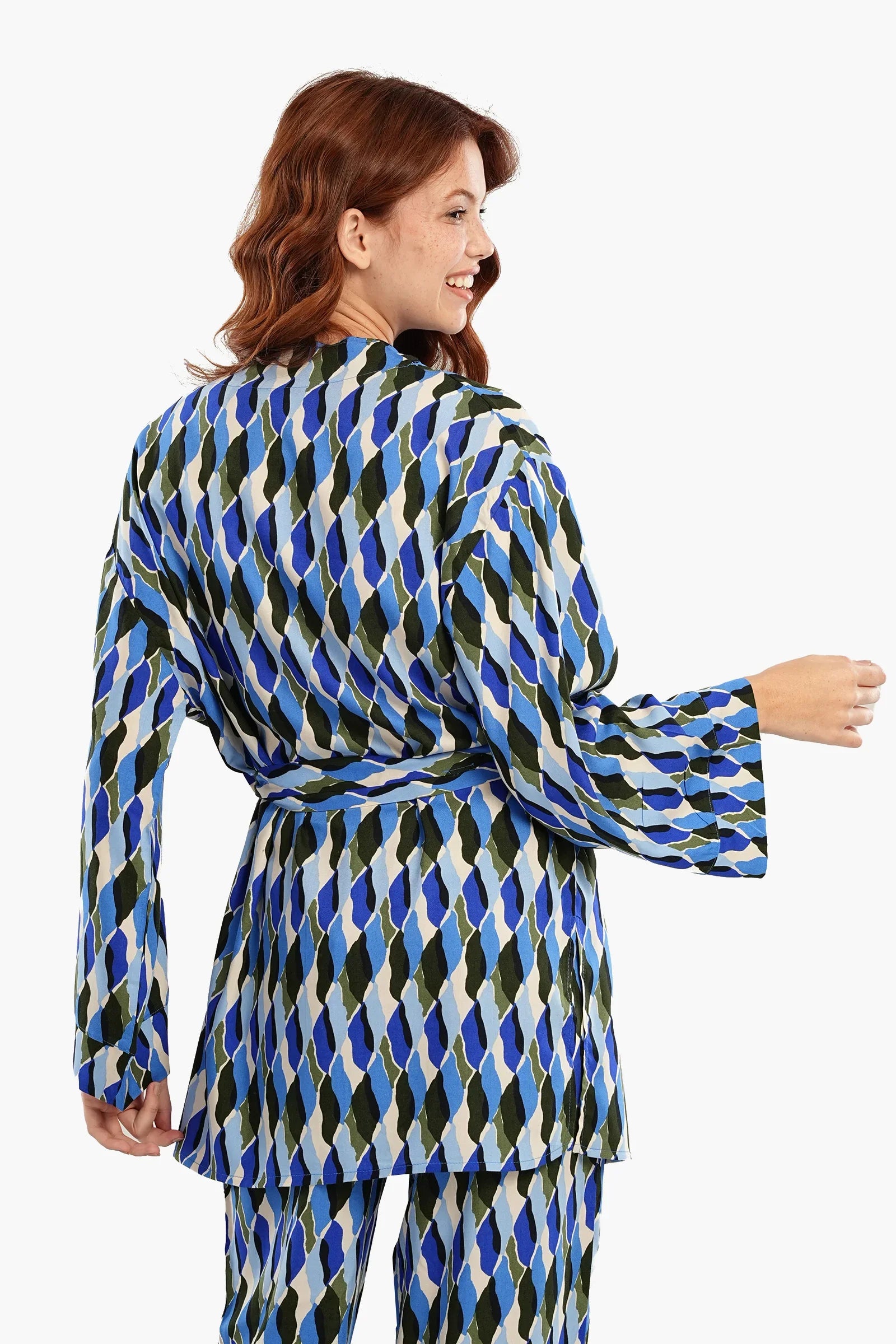 كيمونو واسع منقوش ملون