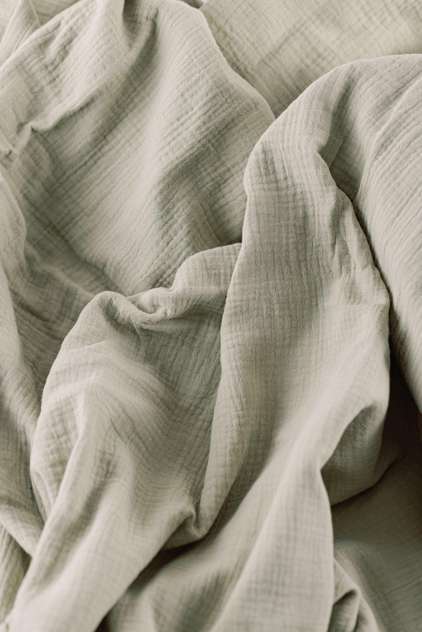 Cozy Crinkle Throw