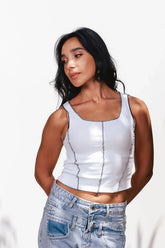 توب حمالات بخياطة بلون مختلف