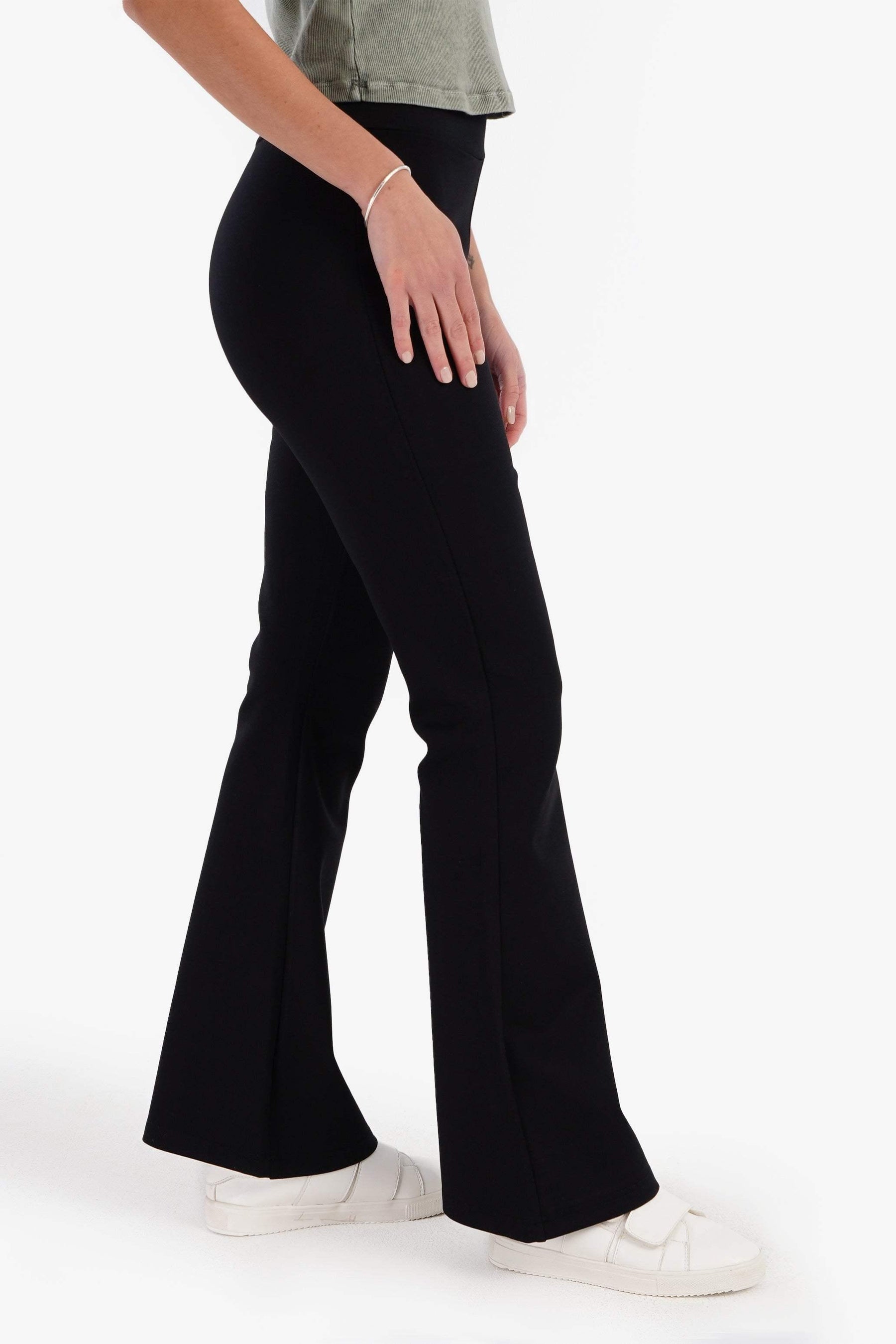Black Pull On Flare Pants - Carina - كارينا