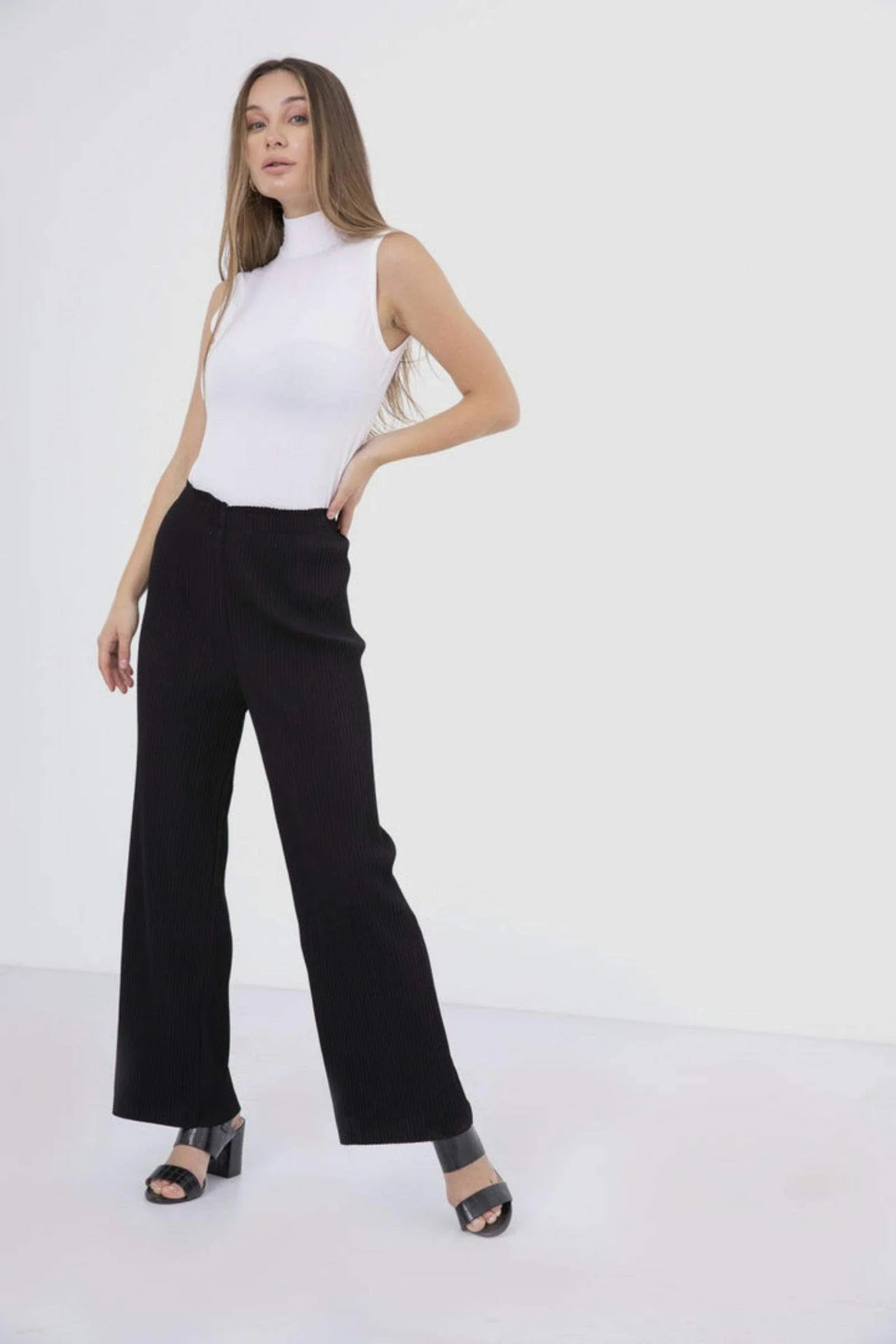 High Neck Seamless Microfiber Sleeveless Top (Pack of 3) - Carina - كارينا