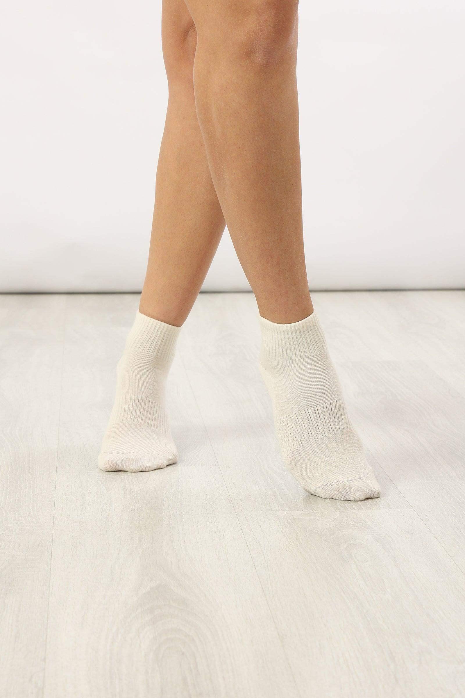 Pack of 3 Cotton Socks - Carina - كارينا