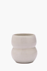 كوب فخار بتصميم منحنيات السحب