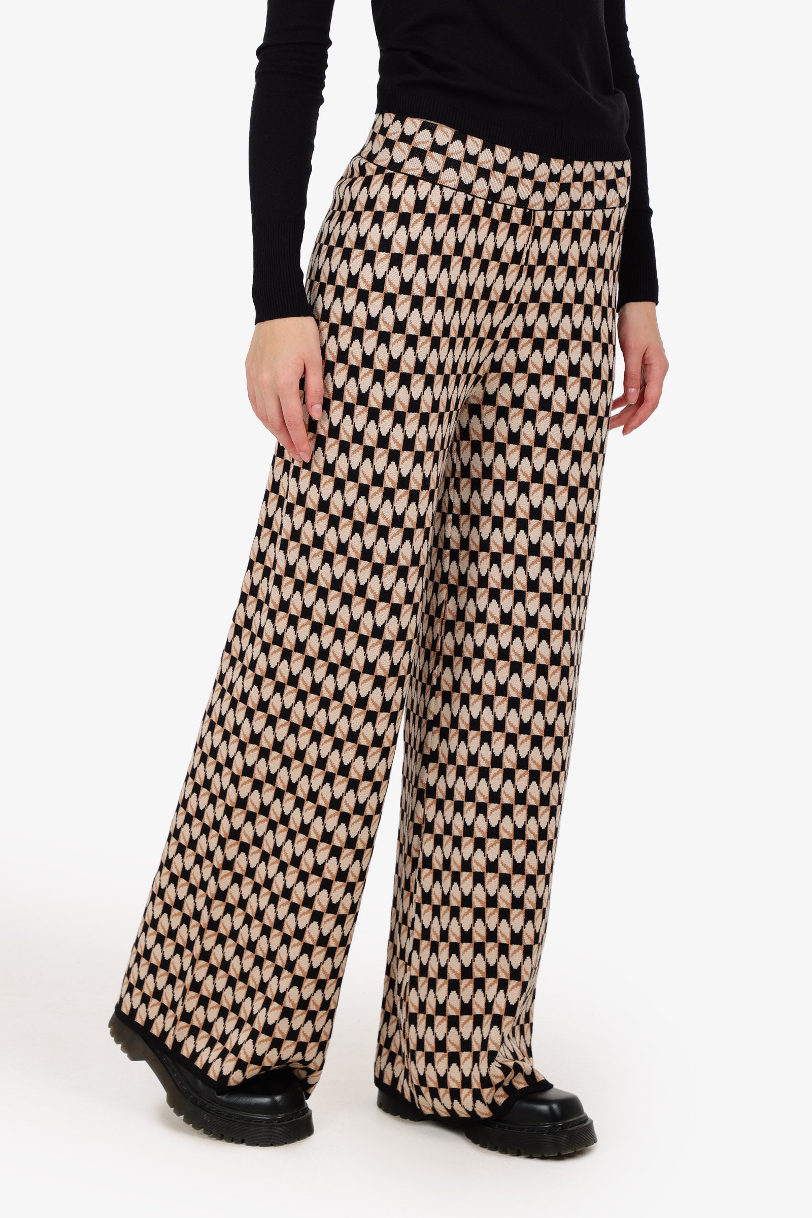 بنطلون مريح بنقشة ذاتية