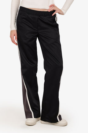 بنطلون مريح ناعم بقصة واسعة