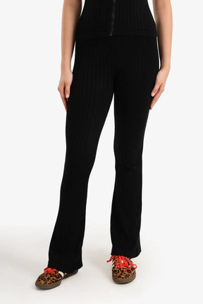 Ribbed Flare Leggings
