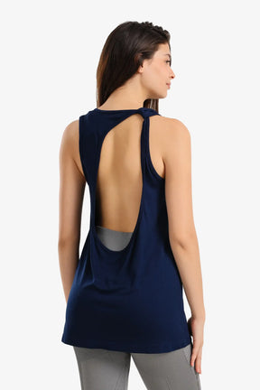 توب طويل بظهر مفتوح