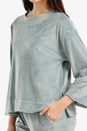 طقم بيجامة قطيفة بأكمام طويلة