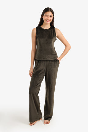 بيجامة قطيفة من 3 قطع 