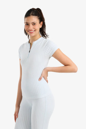 توب مضلع بأكمام قصيرة