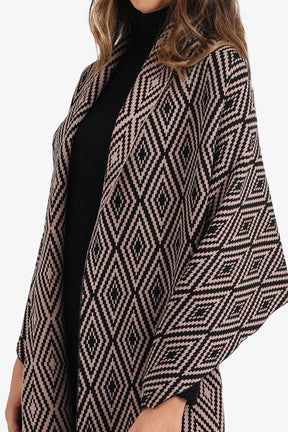 سكارف لاونج بنقشة الألماس