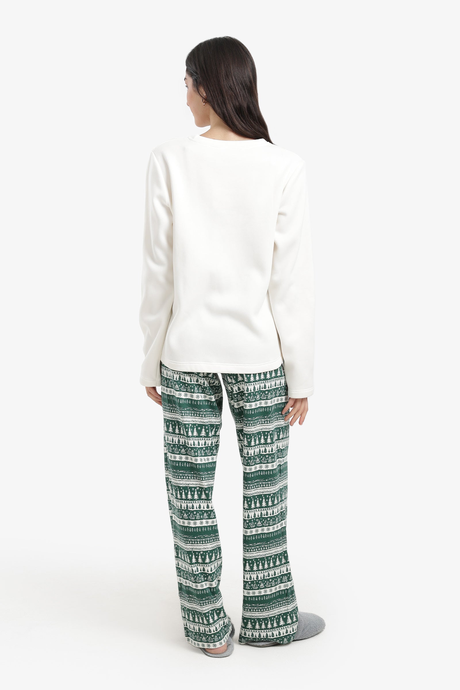 بيجامة لرأس السنة الجديدة