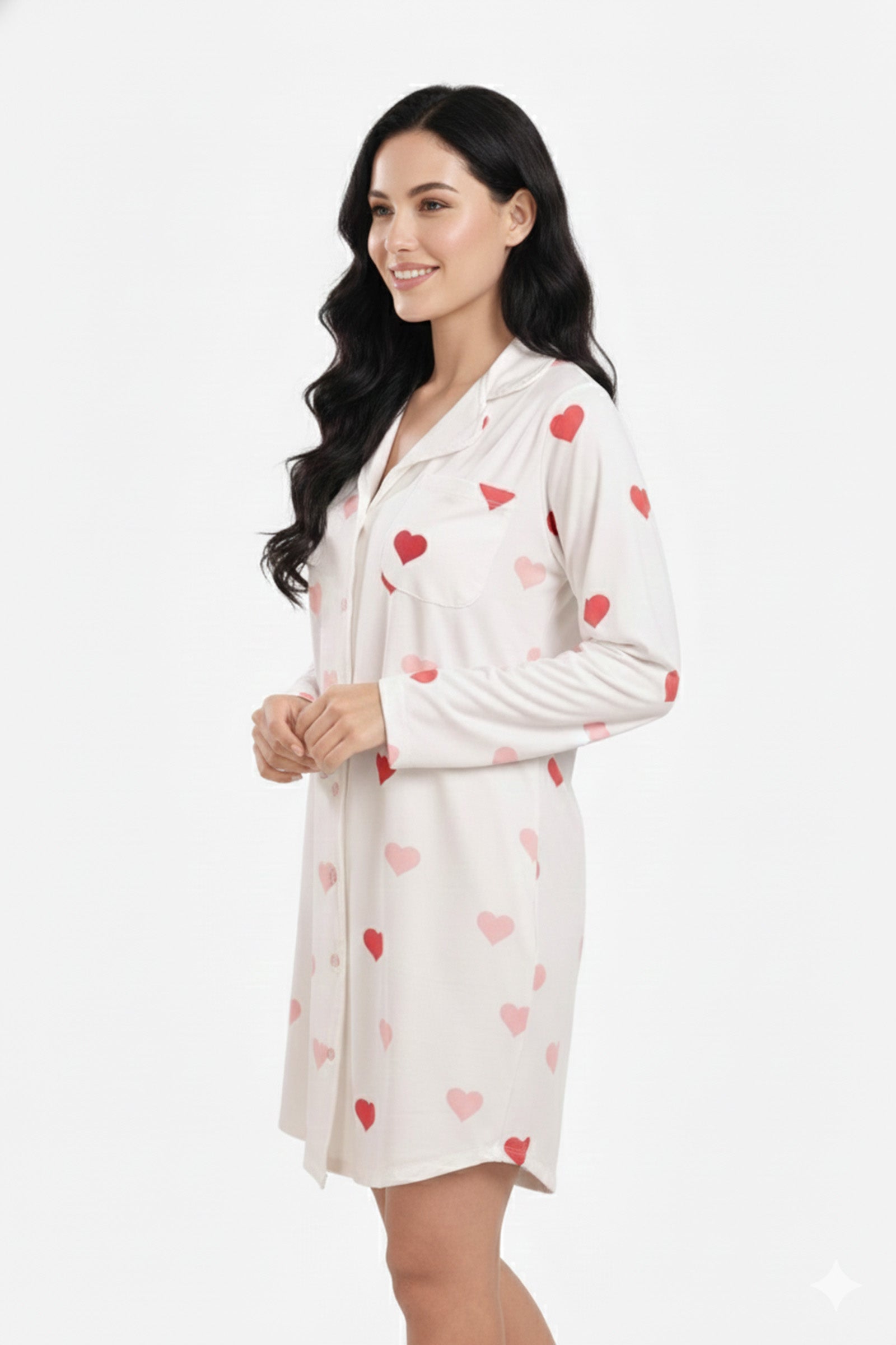 قميص نوم بنقشة القلوب