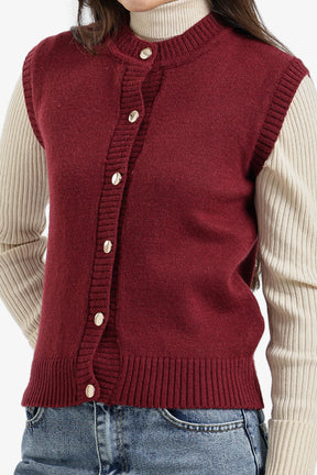 فيست بأزرار أمامية