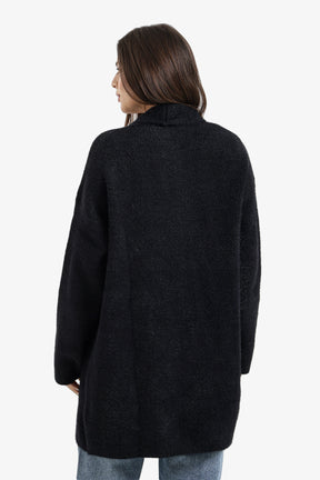 كارديجان بقصة أكتاف منخفضة