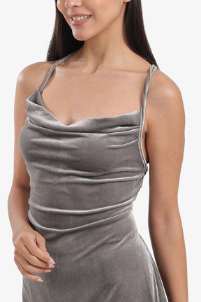 قميص نوم كروس قطيفة