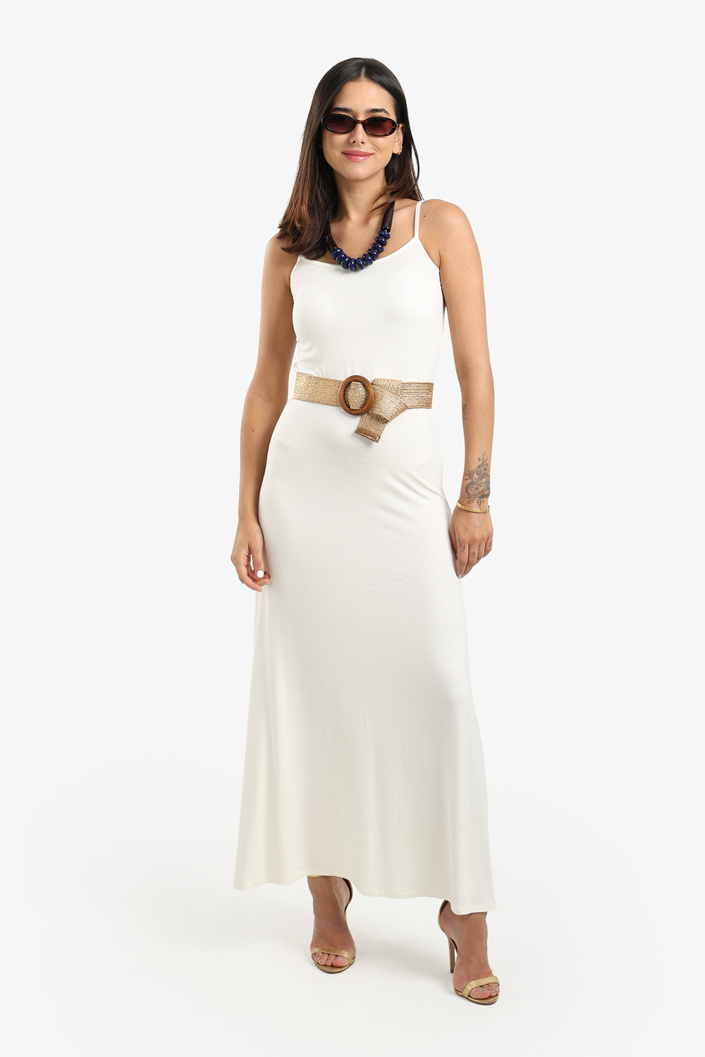 فستان ماكسي بحمالات وقصة منتظمة