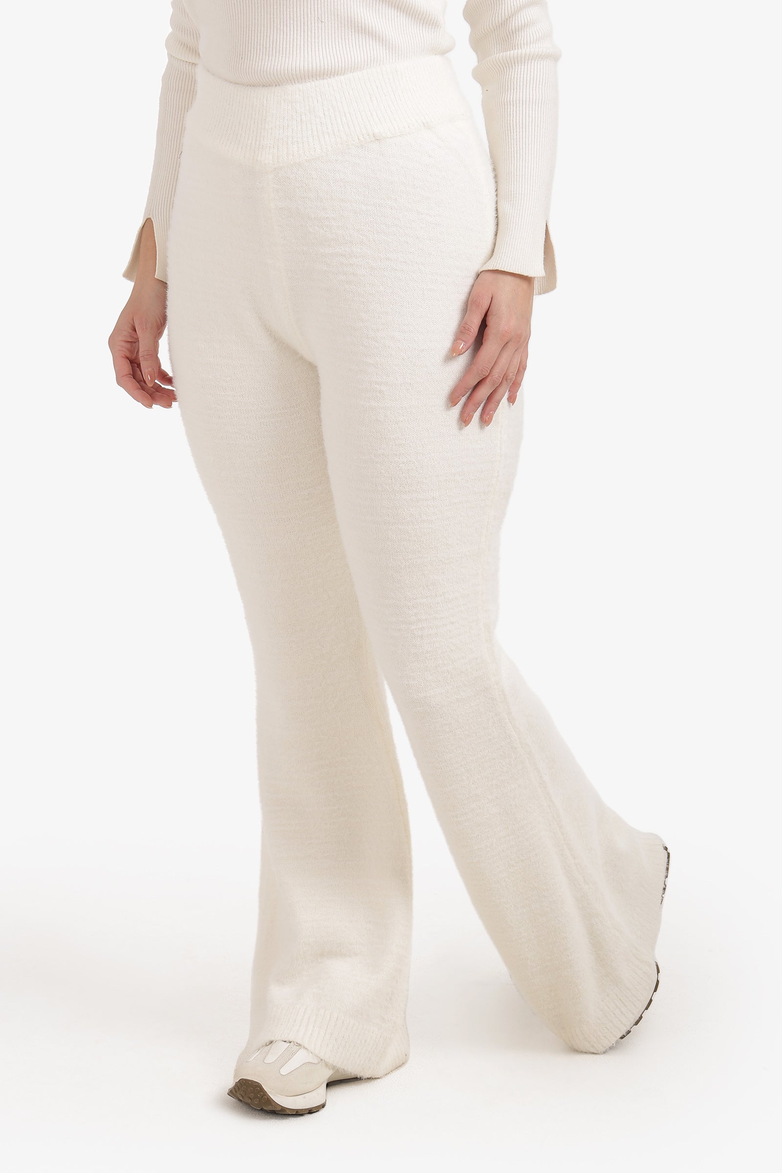 بنطلون لاونج تريكو بقصة فلير