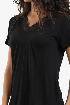 Pyjama Set with Lace Edges