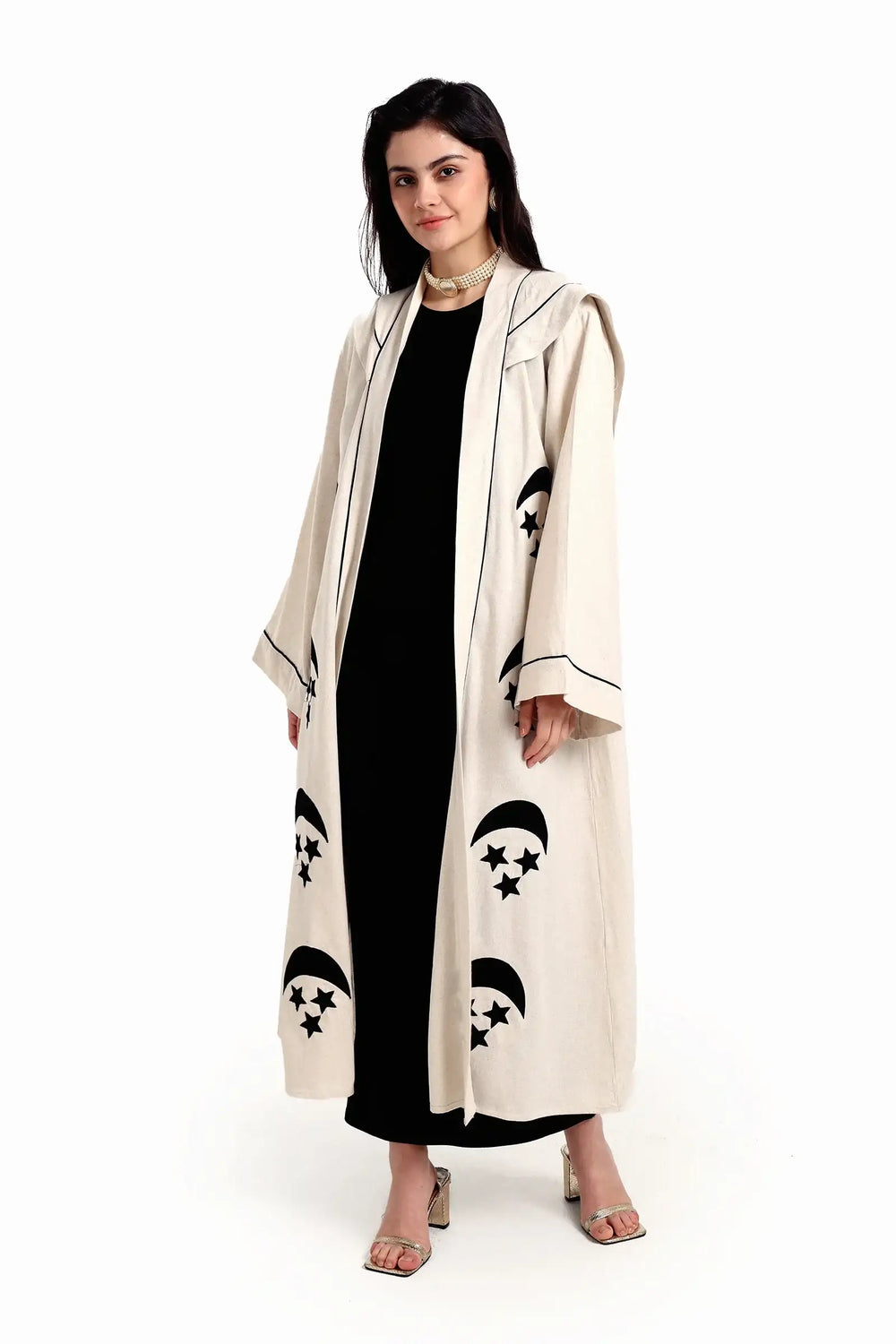 كيمونو بطبعة أهِلَّة ونجوم بيج