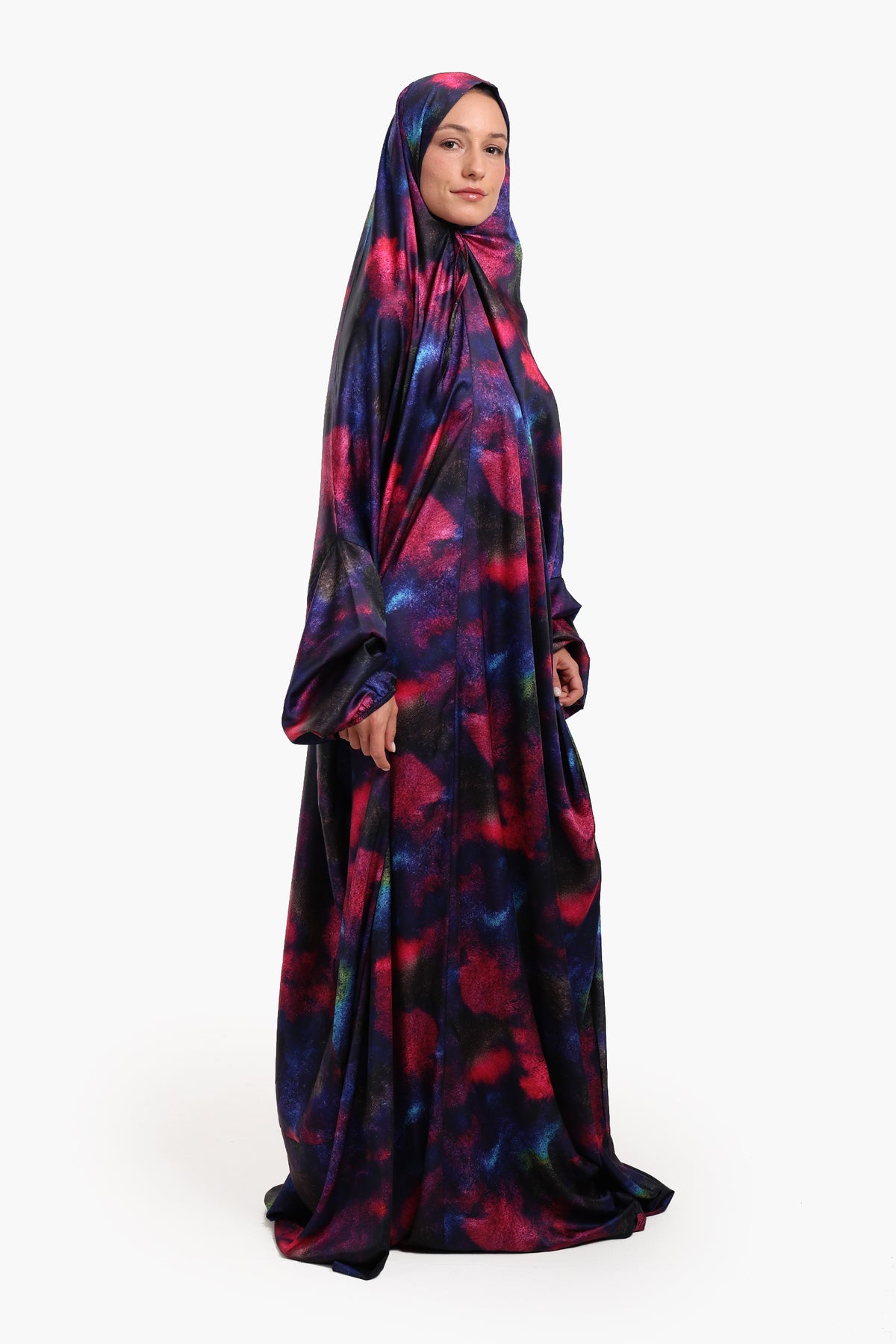 Colored Satin Prayer Isdal