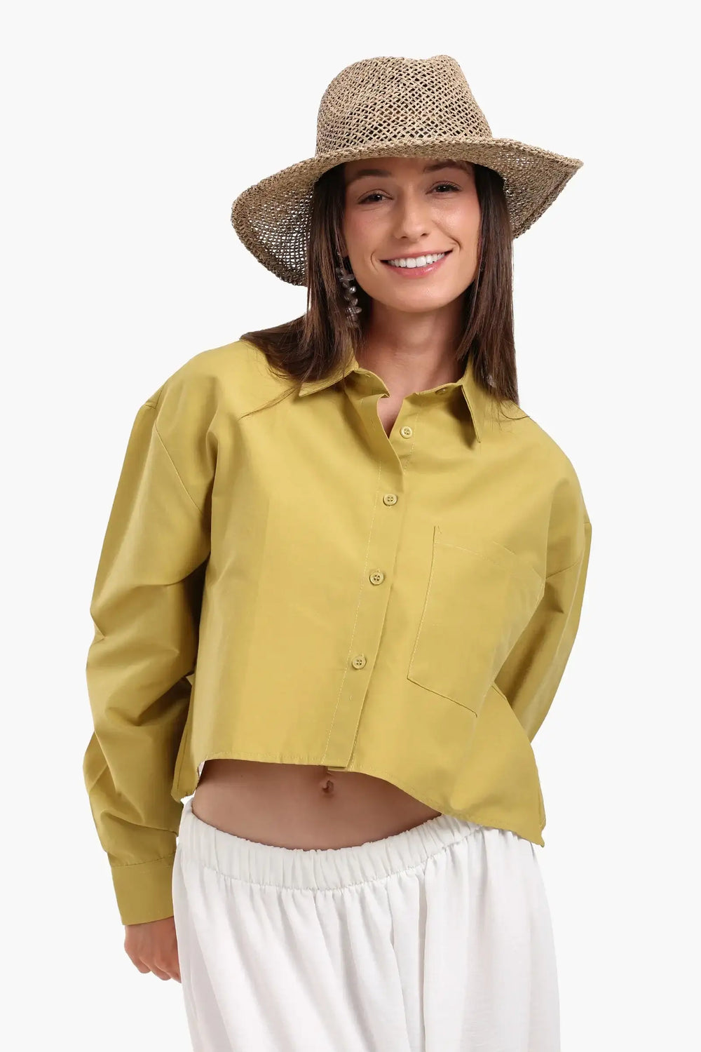 قميص قصير غير متماثل الطول