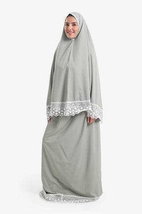 Prayer Set with Lace Trim