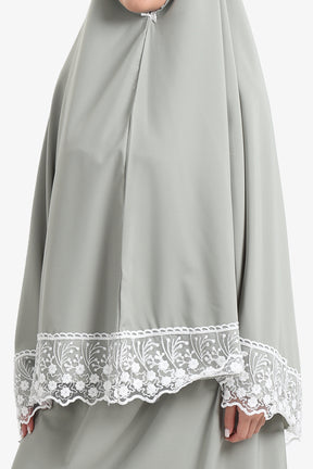 Prayer Set with Lace Trim