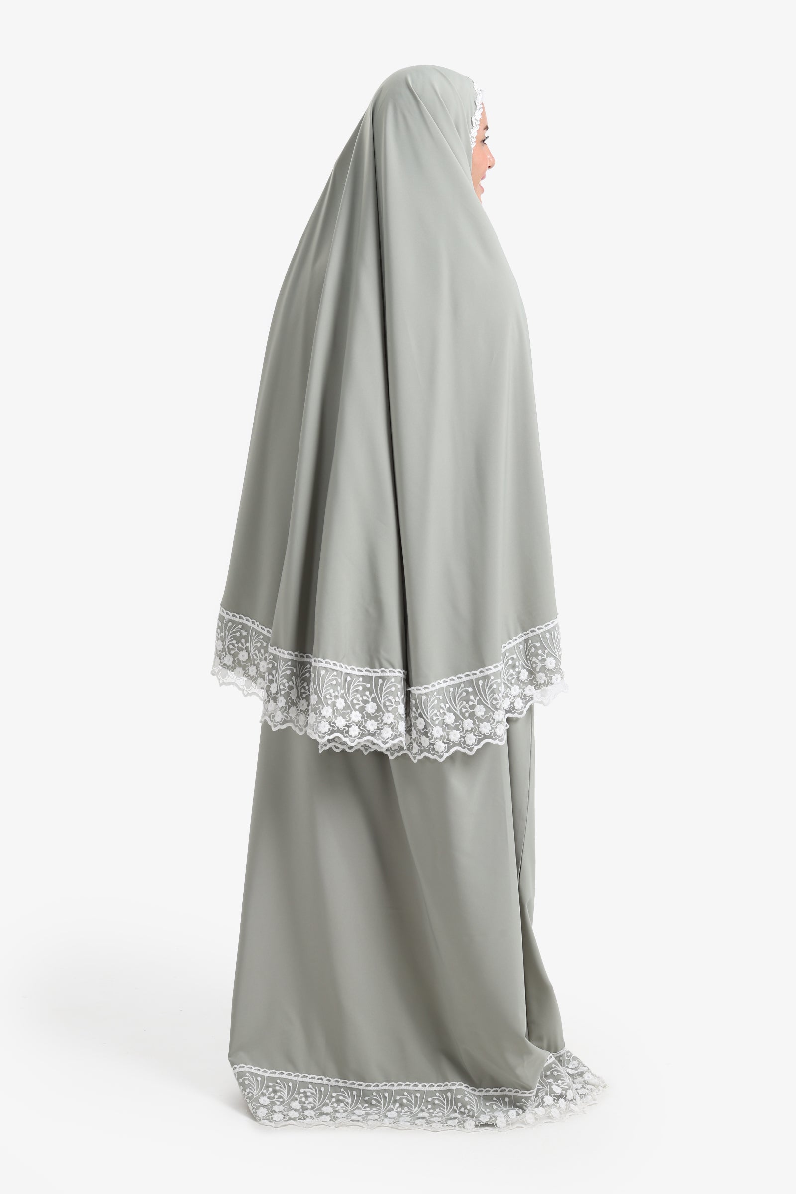 Prayer Set with Lace Trim