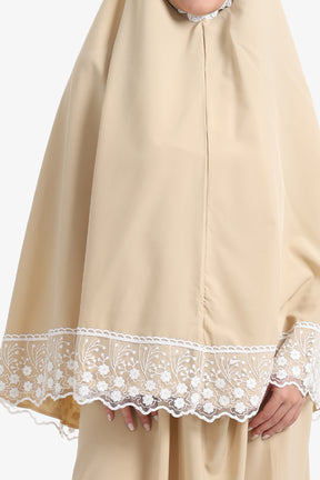Prayer Set with Lace Trim